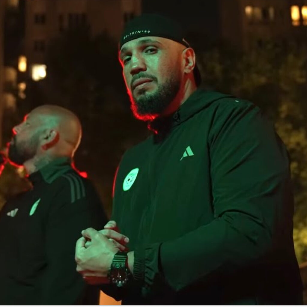 « Je me rends compte que je ne la voyais presque plus... » : Kofs est partie en vacances en Malaise avec sa mère