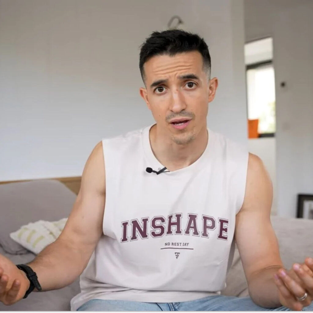 Tibo InShape se confie sur sa solitude