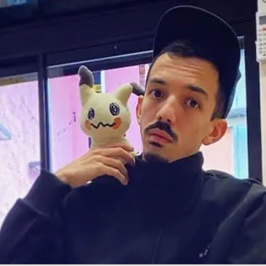 Bigflo ouvre sa boutique Pokémon à Toulouse : une nouvelle aventure en solo pour le rappeur