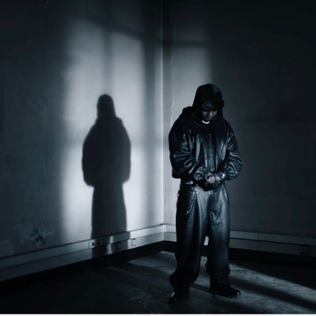 Zed mélancolique et seul dans "LMPL"