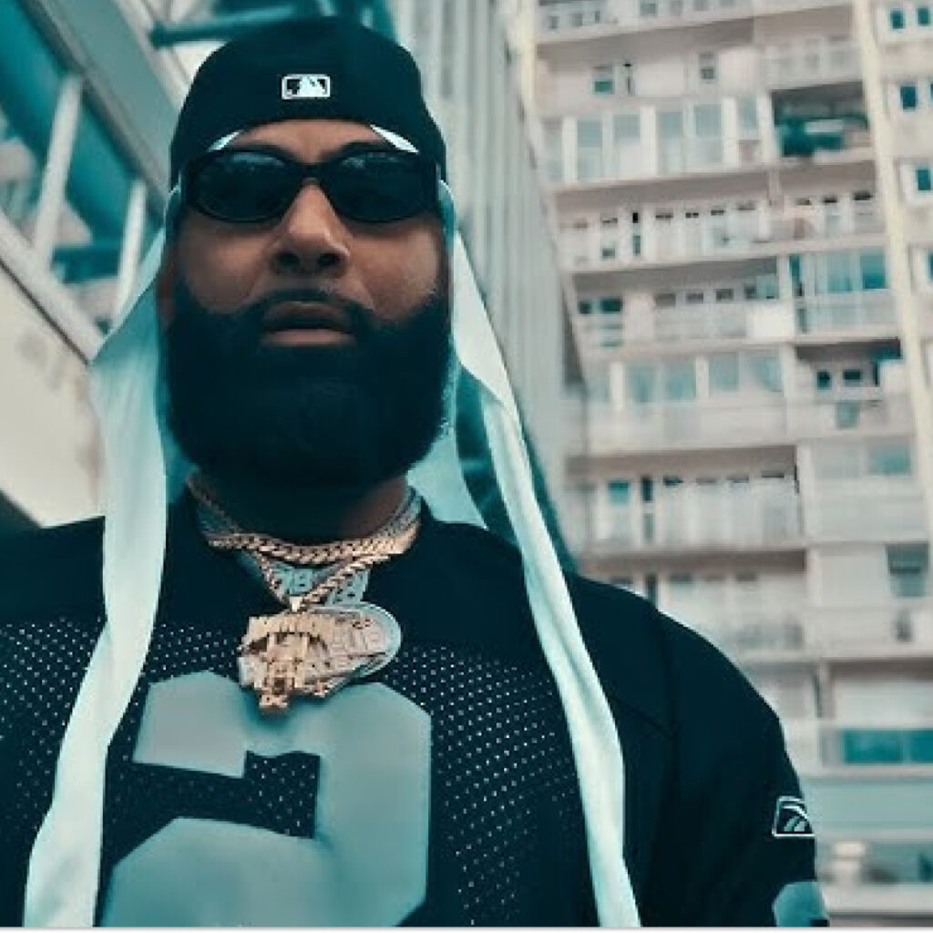 15 ans après, La Fouine obtient un disque d’or avec son dernier projet « Capitale du Crime Radio 2 »